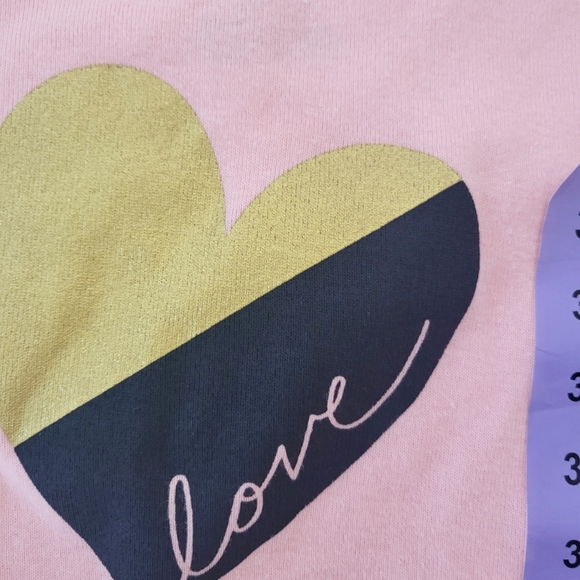 New Carter's heart outfit 3M leggings and tee shirt. Great for Valentines - Picture 3 of 3